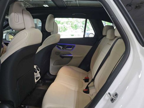 Used 2026 Mercedes-Benz GLC 300 4MATIC image 16