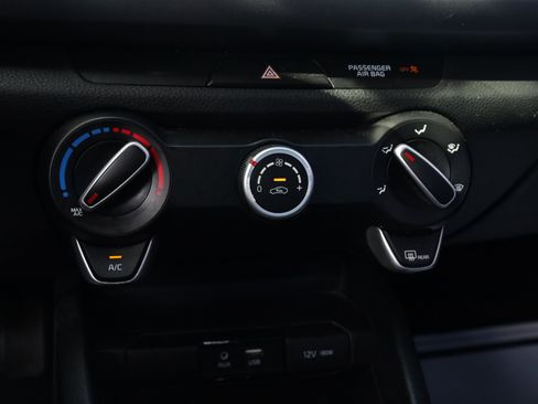 Used 2020 Kia Rio S image 13