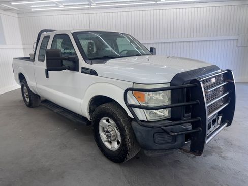Used 2011 Ford F250 XL RWD image 3