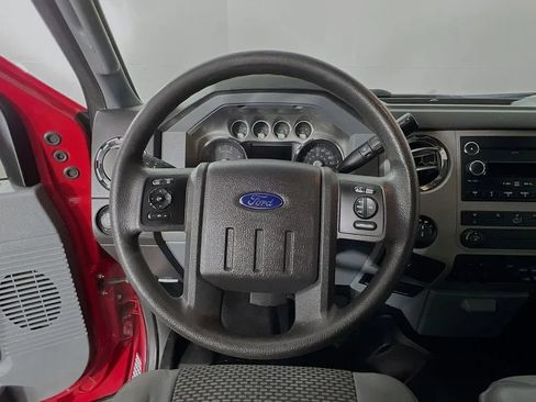 Used 2014 Ford F250 XLT w/ XLT Premium Package image 12