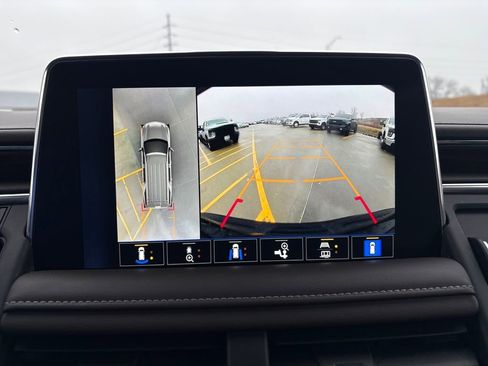 Used 2022 Chevrolet Tahoe Z71 w/ Z71 Off-Road Package image 33