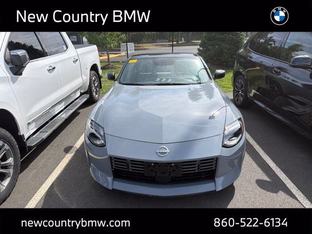 Used 2023 Nissan Z w/ Floor Mat Package (L93) RWD image 2