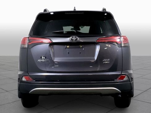Used 2018 Toyota RAV4 XLE AWD/4WD image 5
