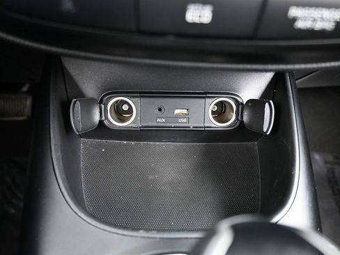 Used 2016 Kia Soul + image 22