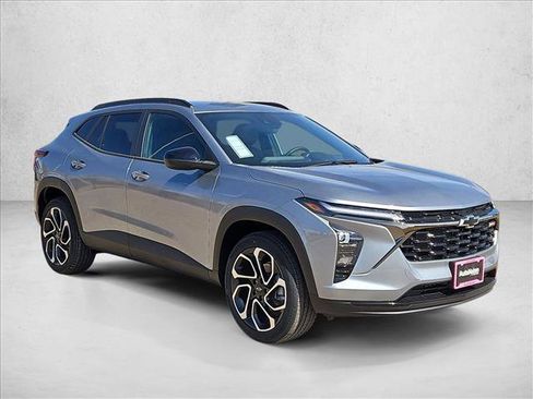 New 2026 Chevrolet Trax RS w/ Driver Confidence Package image 7