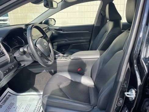 Used 2024 Toyota Camry XSE FWD image 9