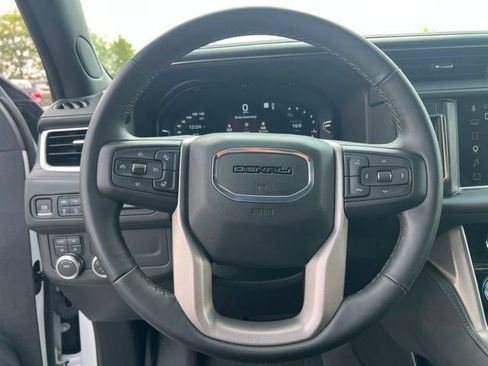 Used 2024 GMC Yukon Denali w/ LPO, Floor Liner Package AWD/4WD image 13