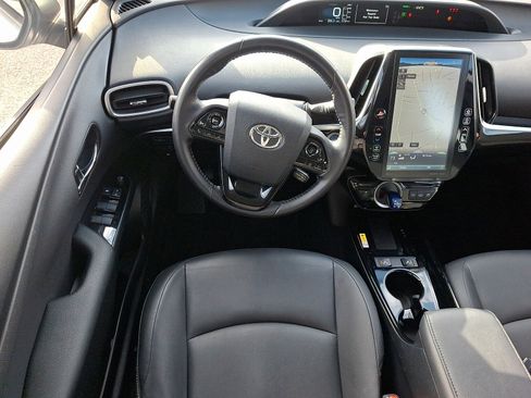 Used 2021 Toyota Prius Prime XLE image 10
