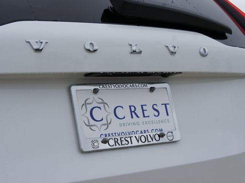 New 2025 Volvo XC90 T8 Plus w/ Protection Package Premier image 8