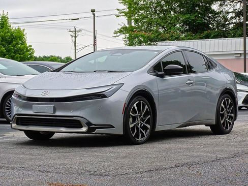 Used 2023 Toyota Prius Prime FWD image 9