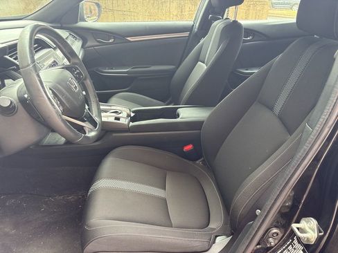 Used 2019 Honda Civic Sport image 12
