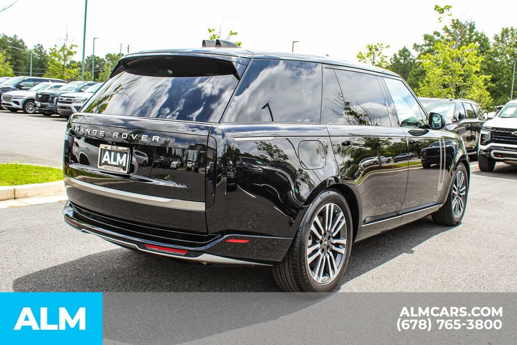 Used 2025 Land Rover Range Rover Long Wheelbase SE AWD/4WD image 5