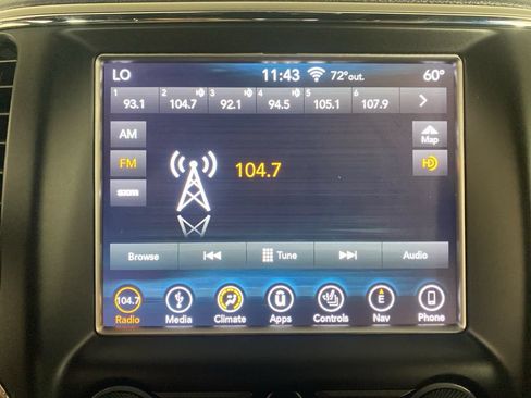 Used 2018 Jeep Grand Cherokee Limited AWD/4WD image 9