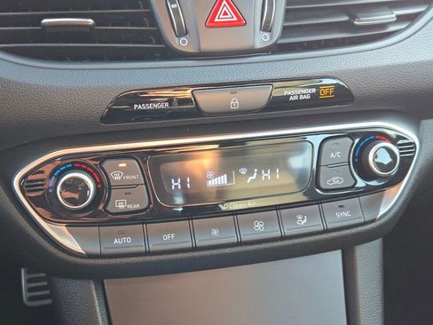 Used 2020 Hyundai Elantra GT N Line image 24