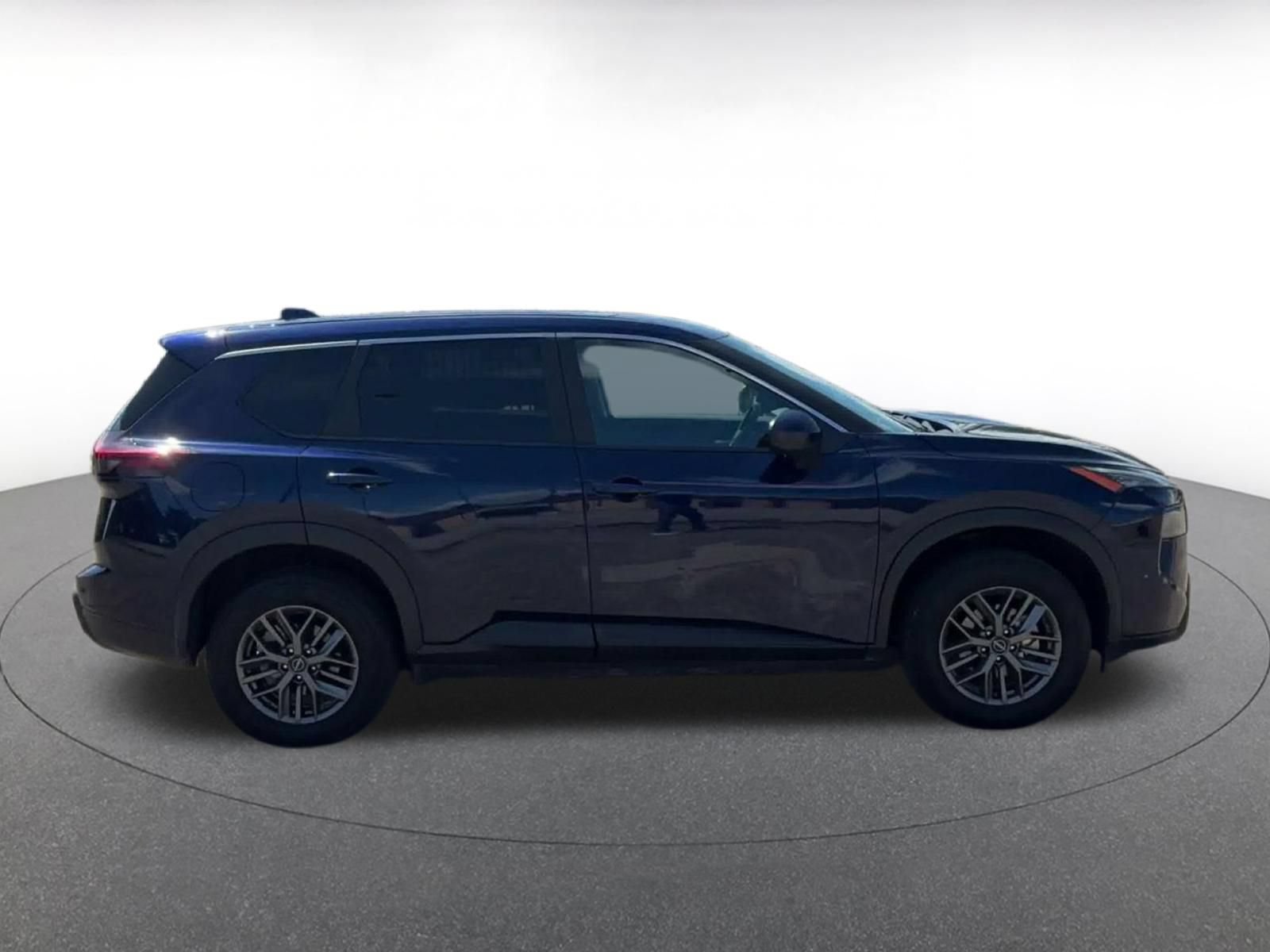 Used 2026 Nissan Rogue SV FWD image 15