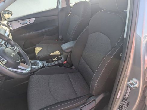 Used 2024 Kia Forte LXS FWD image 10