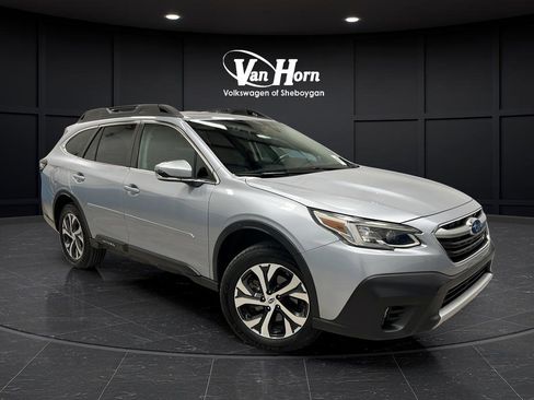 Used 2022 Subaru Outback Limited image 1