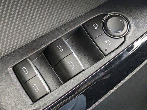 New 2026 Chevrolet Equinox RS w/ Convenience Package III image 26