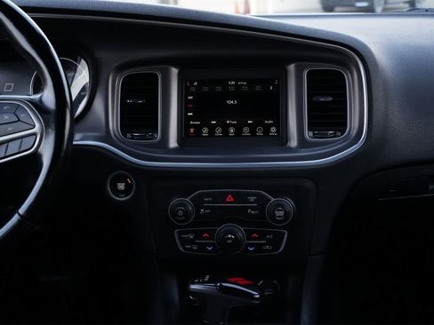 Used 2022 Dodge Charger SXT w/ Leather Interior Group image 13