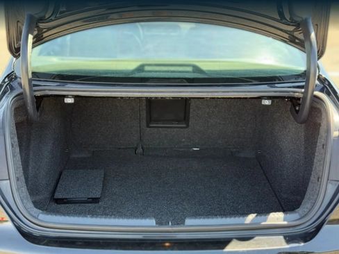 Used 2013 Volkswagen Jetta SE FWD image 27
