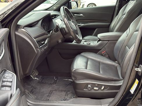 Used 2019 Cadillac XT4 Sport image 8