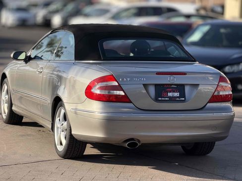 Used 2005 Mercedes-Benz CLK 320 Cabriolet image 7