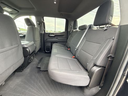 Used 2024 Chevrolet Silverado 1500 LT AWD/4WD image 25