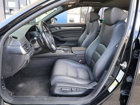 Used 2019 Honda Accord Sport image 13