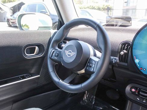 Used 2025 MINI Cooper S FWD image 15