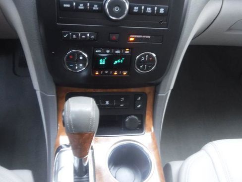 Used 2008 Buick Enclave CXL w/ Entertainment Package #1 image 35