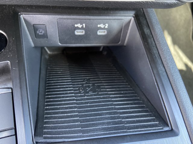 Used 2025 Nissan Kicks SV FWD image 43