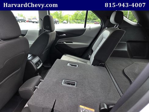 Used 2021 Chevrolet Equinox LS AWD/4WD image 29
