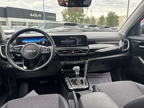 Used 2024 Kia Seltos S AWD/4WD image 15