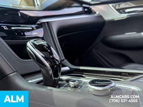 Used 2021 Cadillac XT6 Sport w/ Platinum Package AWD/4WD image 28