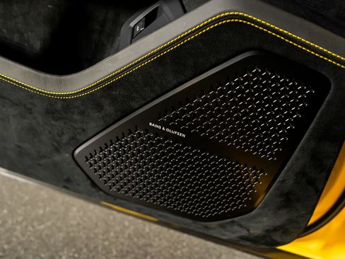 Used 2023 Lamborghini Urus Performante image 48