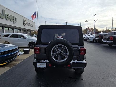 Certified 2021 Jeep Wrangler Unlimited Sahara image 6