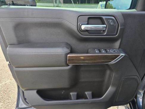Used 2021 Chevrolet Silverado 1500 RST RWD image 8