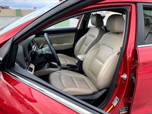 Used 2018 Hyundai Elantra Limited w/ Cargo Package image 27