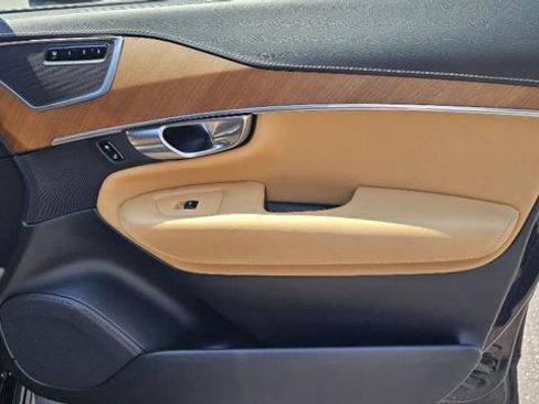 Used 2017 Volvo XC90 T8 Inscription AWD/4WD image 45