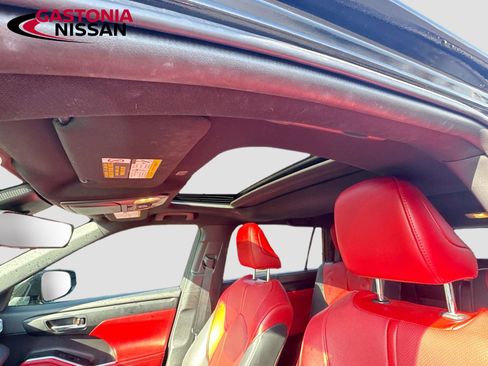 Used 2021 Toyota Highlander XSE image 27