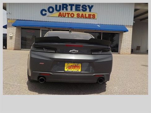 Used 2016 Chevrolet Camaro SS RWD image 7