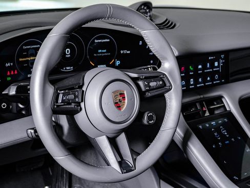 Used 2022 Porsche Taycan 4S image 19