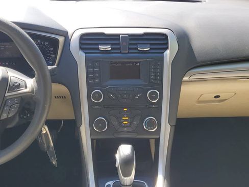 Used 2013 Ford Fusion SE image 16