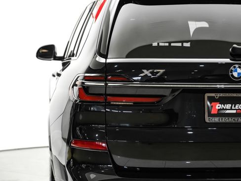 Used 2025 BMW X7 xDrive40i w/ M Sport Package AWD/4WD image 51