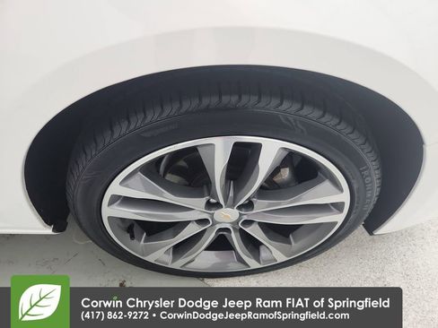 Used 2024 Chevrolet Malibu LT image 32