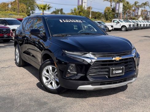 Used 2021 Chevrolet Blazer LT image 2