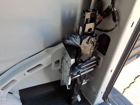 New 2025 GMC Savana 2500 w/ Enhanced Convenience Package image 20