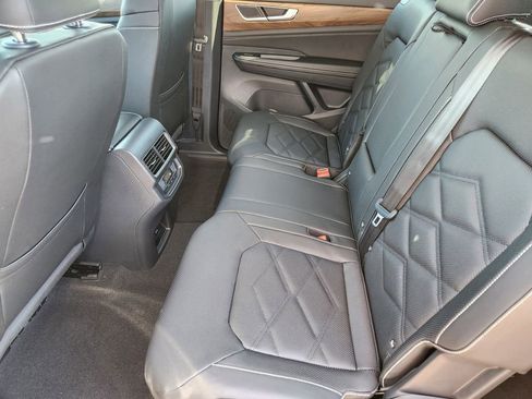 New 2026 Volkswagen Atlas SE image 18