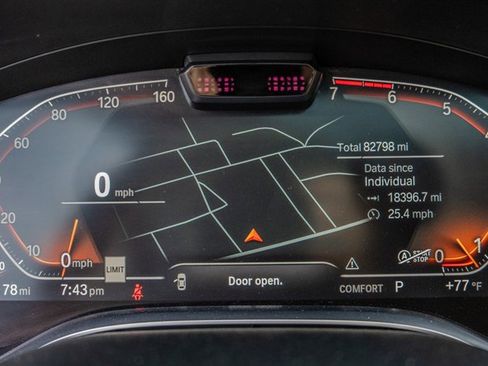 Used 2020 BMW 750i xDrive w/ Executive Package image 19