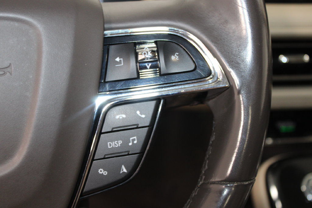 Used 2023 Lincoln Nautilus Reserve w/ Equipment Group 201A AWD/4WD image 35